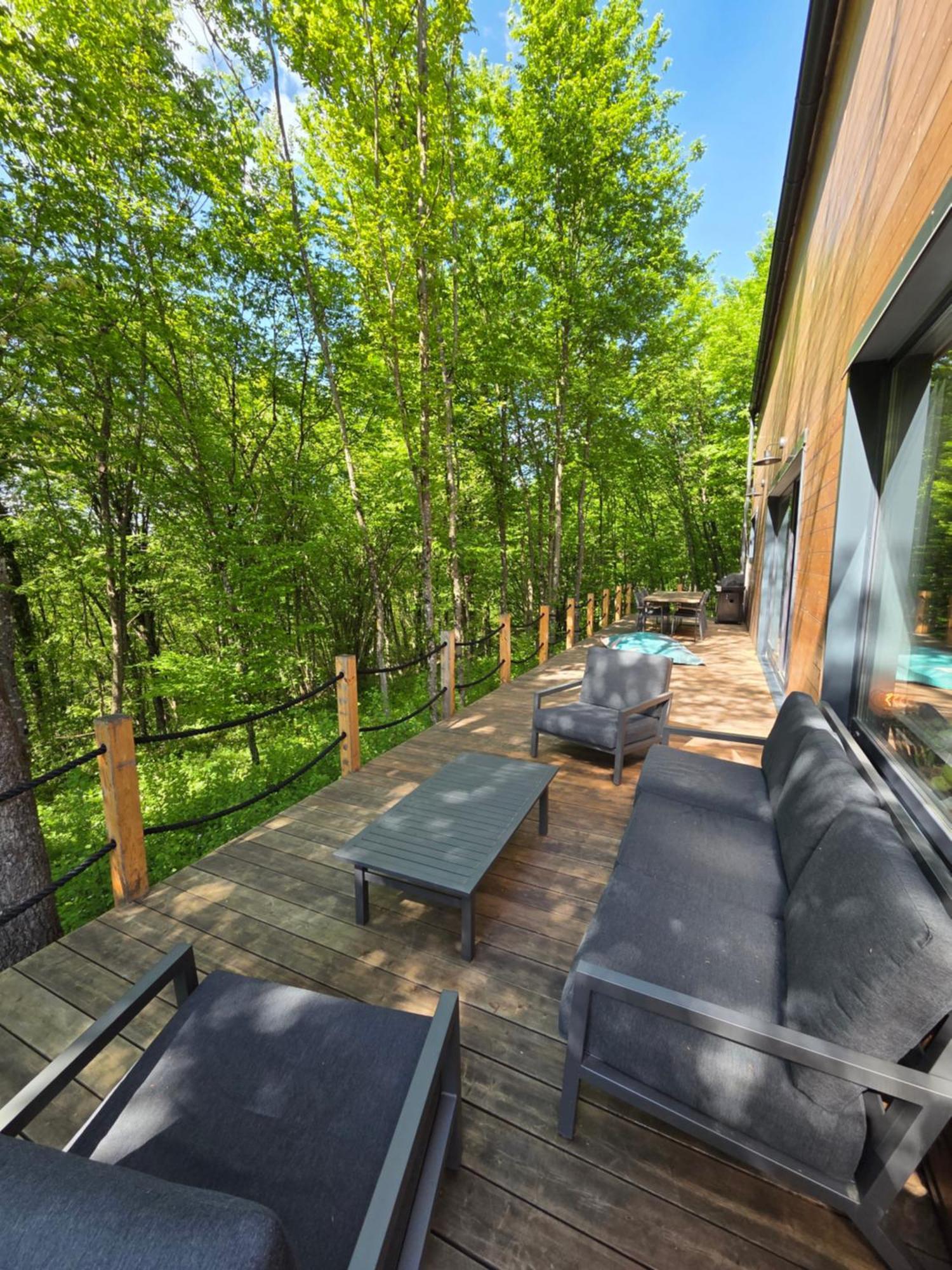 Апартаменты Tree Elements Treehouse Retreat Слуни Экстерьер фото